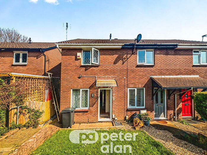 2 Bedroom Semi Detached House To Rent In Glyn Simon Close, Danescourt, Cardiff, CF5