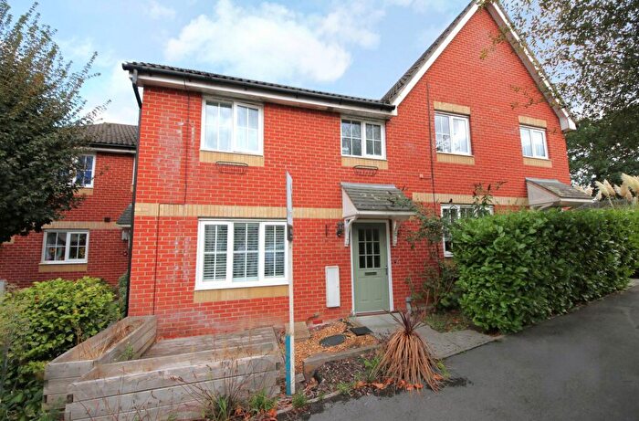 3 Bedroom Terraced House For Sale In Mescott Meadows, Hedge End, SO30