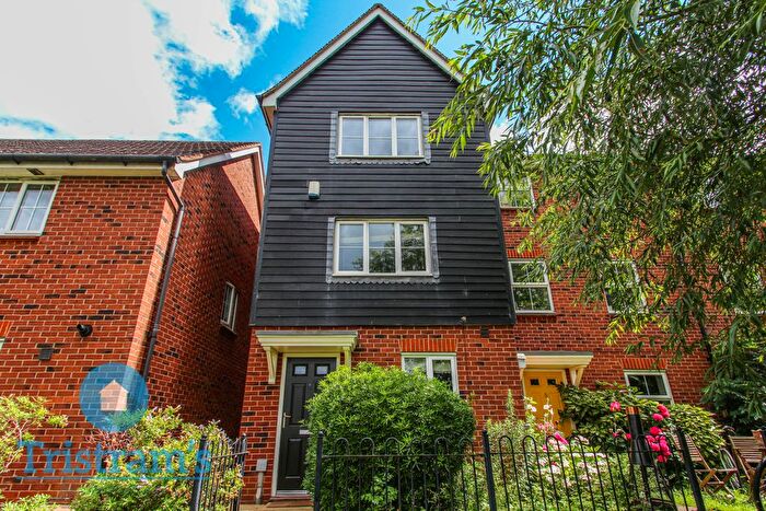 3 Bedroom Town House To Rent In Goldrill Close, West Bridgford, Nottingham, NG2