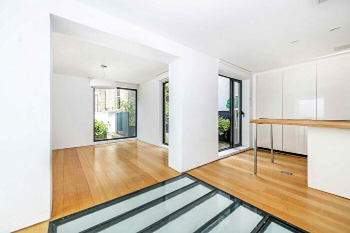 2 Bedroom Flat To Rent In Ainger Road, Primrose Hill, NW3