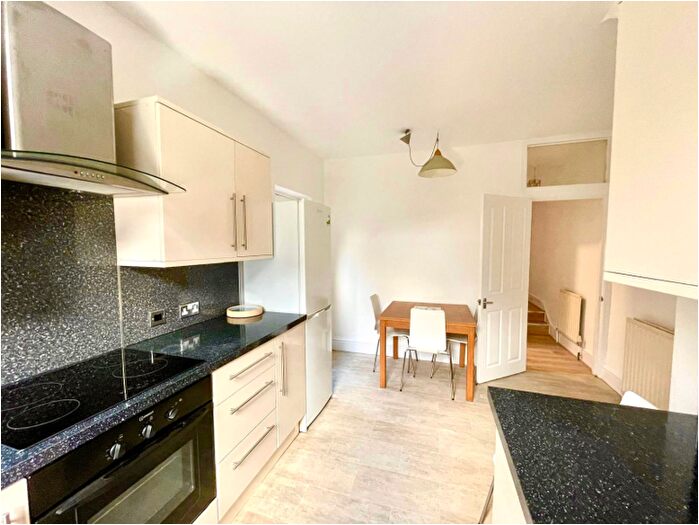 1 Bedroom Flat To Rent In Fairfield Road, Bromley, BR1