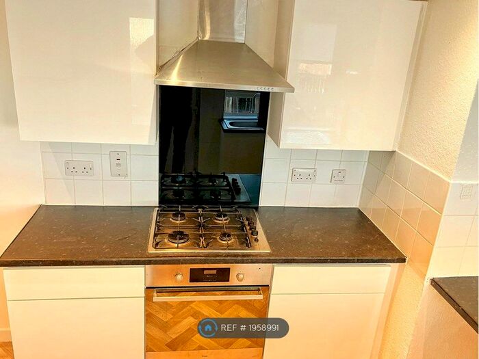 2 Bedroom Flat To Rent In Cairngorm Road, Kilmarnock, KA1