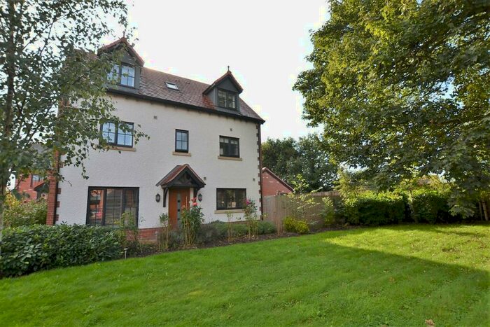 4 Bedroom Detached House For Sale In Holly Close, Holmes Chapel, CW4