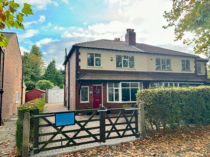 3 Bedroom Semi-detached House For Sale In Brantingham Road, Chorlton, M21