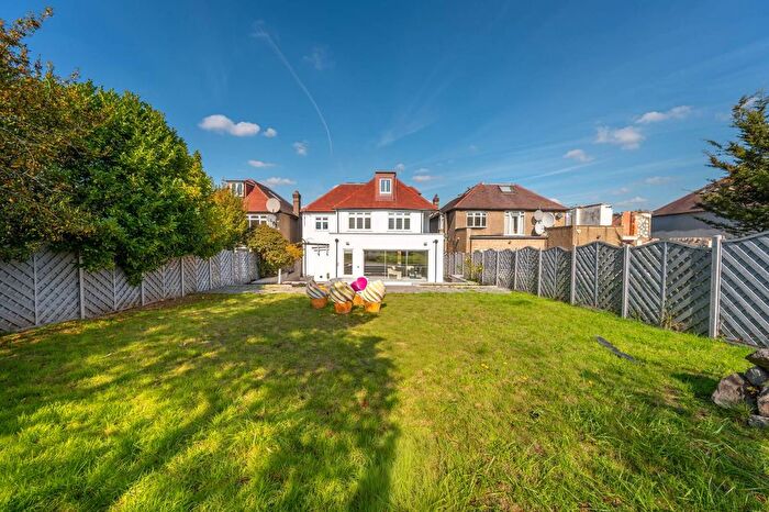 5 Bedroom Detached House For Sale In Rowdon Avenue, Willesden, London, NW10