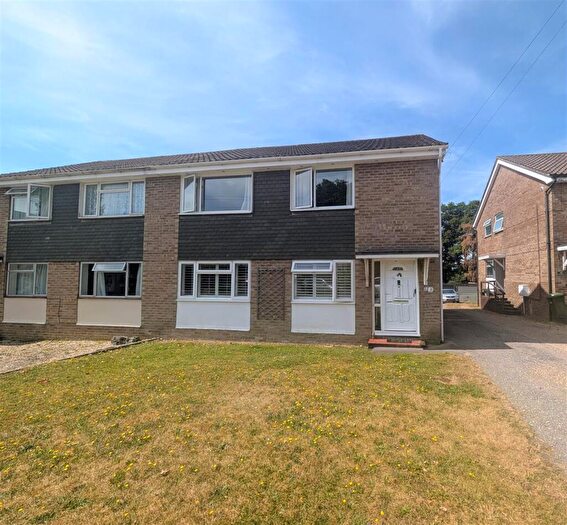 2 Bedroom Maisonette For Sale In Ormond Close, Fair Oak, Eastleigh, SO50
