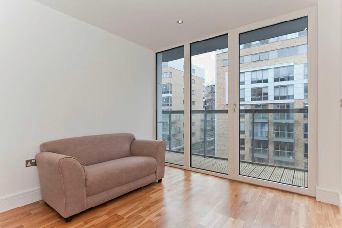 1 Bedroom Flat To Rent In Dowells Street, London, SE10