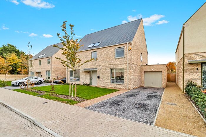 5 Bedroom Detached House To Rent In Severells Drive, Siddington, Cirencester, Gloucestershire, GL7