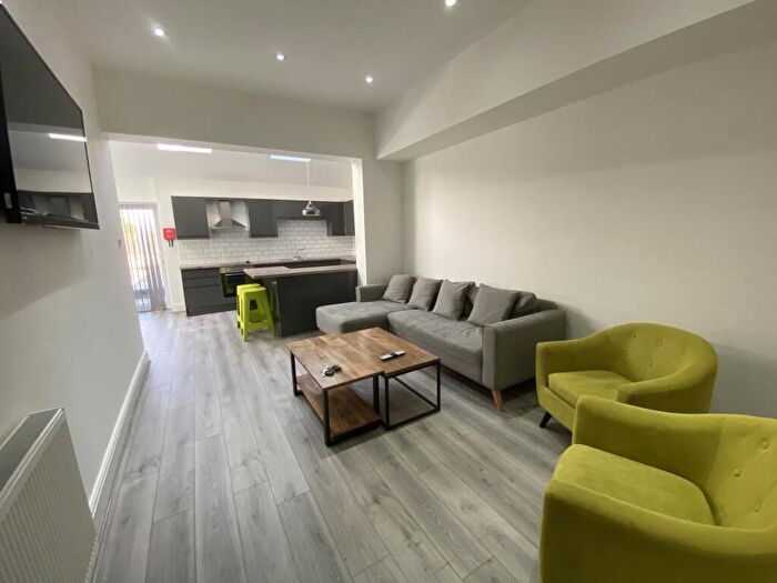 9 Bedroom House To Rent In Smithdown Road, Liverpool, L15