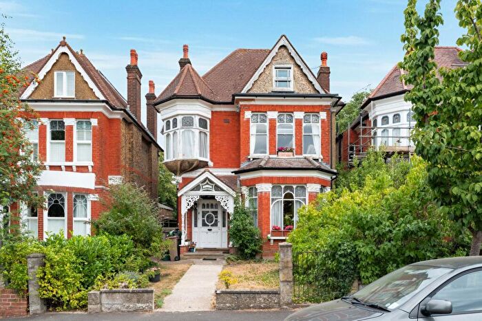 1 Bedroom Maisonette For Sale In Landseer Road, Sutton, SM1