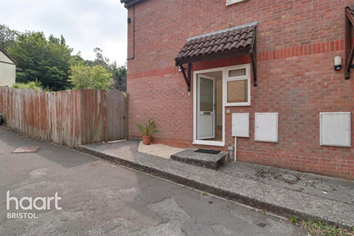 2 Bedroom End Of Terrace House To Rent In Pine Road, Bristol, BS10
