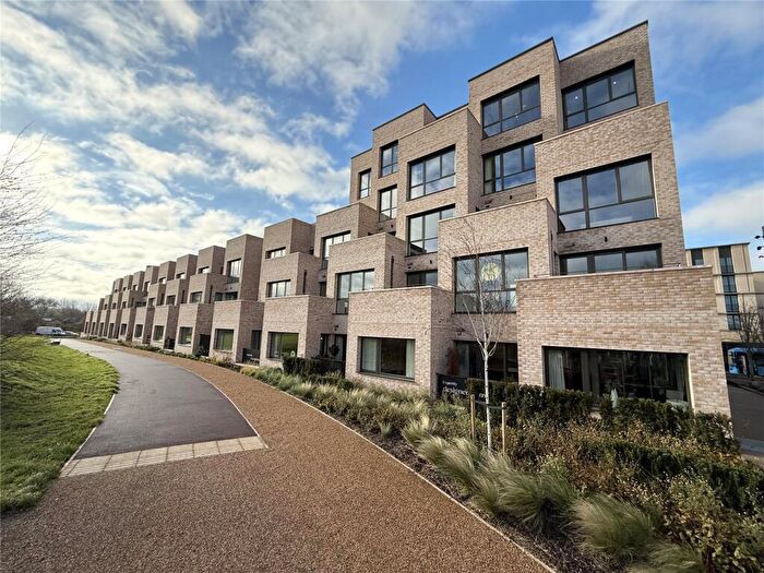 3 Bedroom Apartment To Rent In Eddington Avenue, Cambridge, Cambridgeshire, CB3