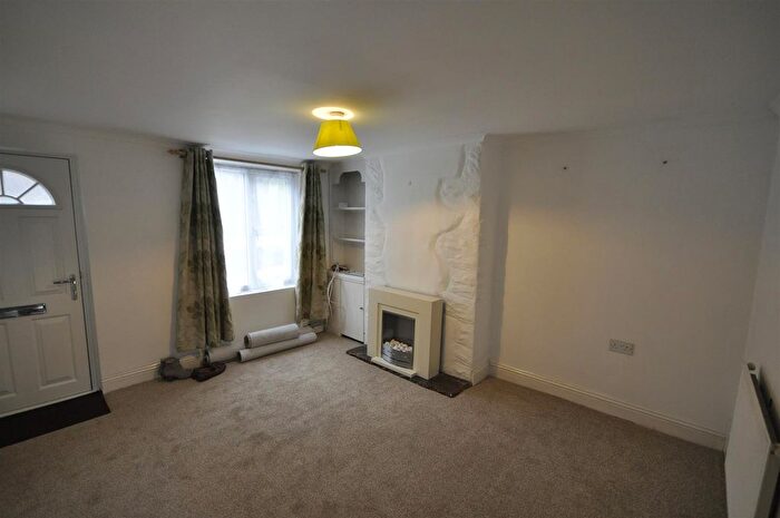 1 Bedroom Terraced House To Rent In Whitehart Street, Cheltenham, GL51