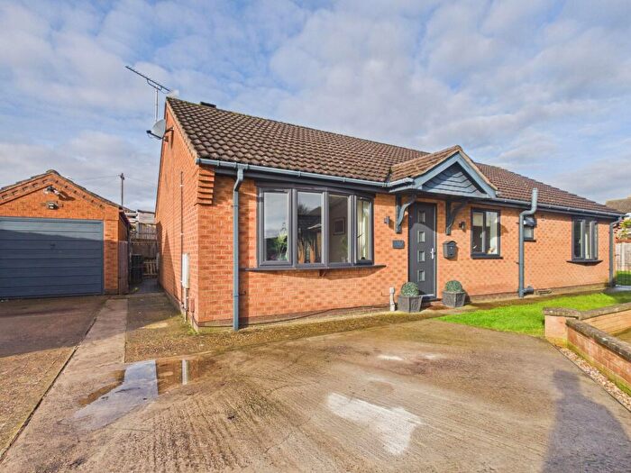 3 Bedroom Detached Bungalow For Sale In Nursery Close, Scunthorpe, DN17