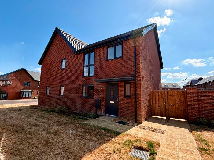 3 Bedroom Property To Rent In Saunders Way, Wellingborough, NN8