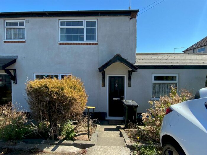 1 Bedroom Flat To Rent In Stourbridge Road, Halesowen, West Midlands, B63