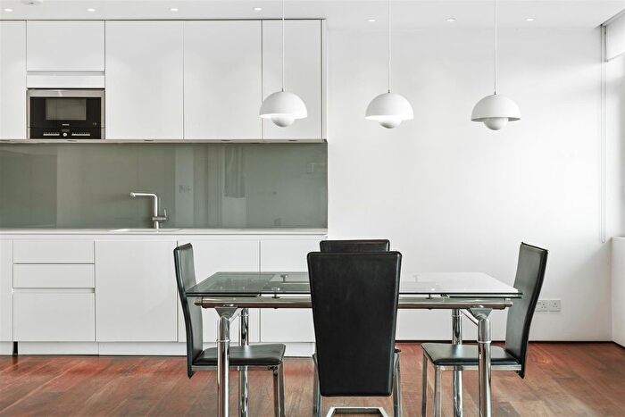1 Bedroom Flat To Rent In Albert Embankment, Vauxhall, London, SE1