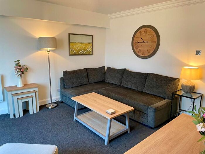 2 Bedroom Flat To Rent In Caledonian Crescent, Edinburgh, Midlothian, EH11