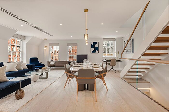 3 Bedroom Flat To Rent In Mount Street, London, W1K