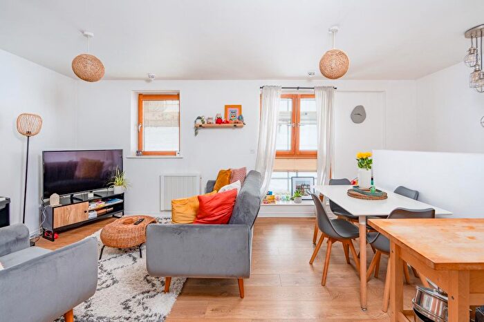 2 Bedroom Flat For Sale In The Quadrant, Old Market, BS2