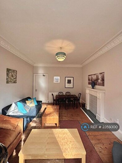 4 Bedroom Flat To Rent In Townhead Terrace, Paisley, PA1