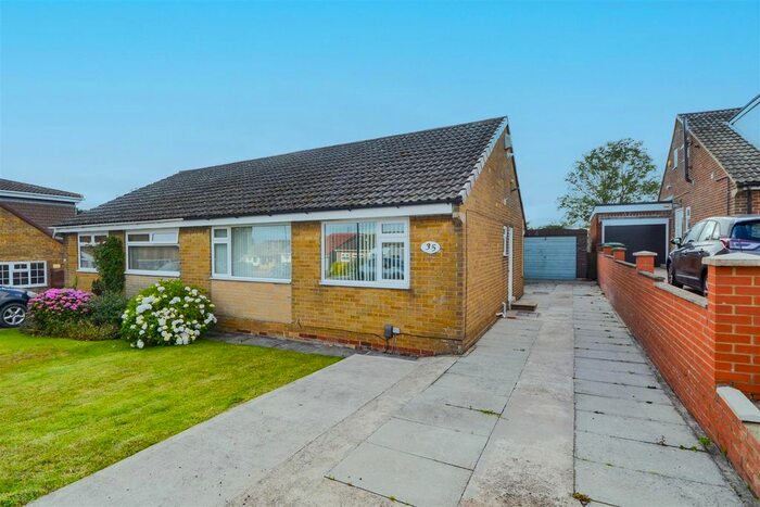 2 Bedroom Semi-Detached Bungalow To Rent In Newlands Road, Skelton-In-Cleveland, Saltburn-By-The-Sea, TS12