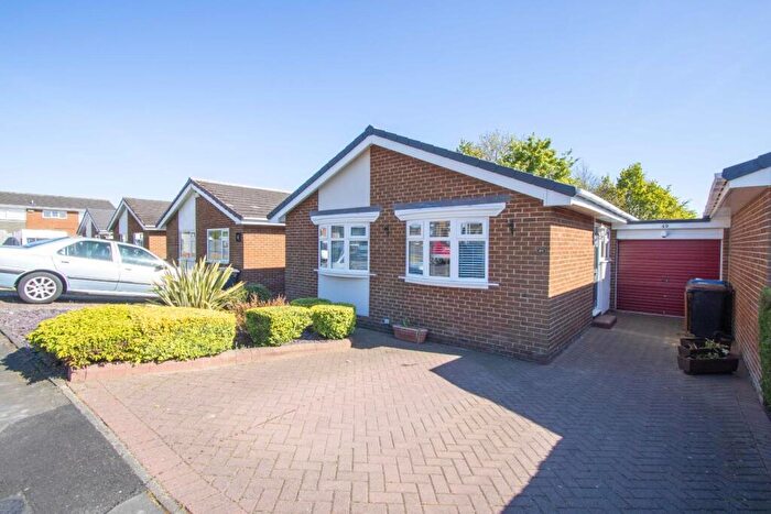 2 Bedroom Semi-Detached Bungalow For Sale In Broom Hall Drive, Broompark, Durham, DH7