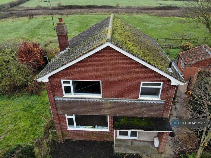 3 Bedroom Detached House To Rent In Dunswell Road, Cottingham, HU16