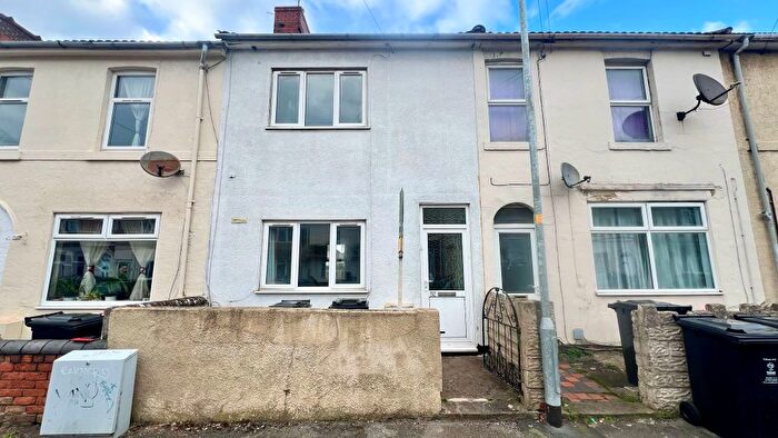 3 Bedroom Terraced House To Rent In Beatrice Street, Swindon, SN2