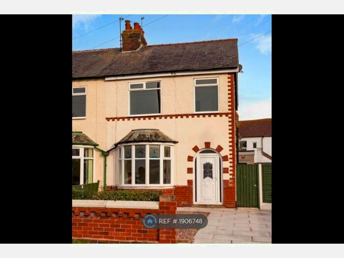 3 Bedroom Semi-Detached House To Rent In North Drive, Thornton-Cleveleys, FY5
