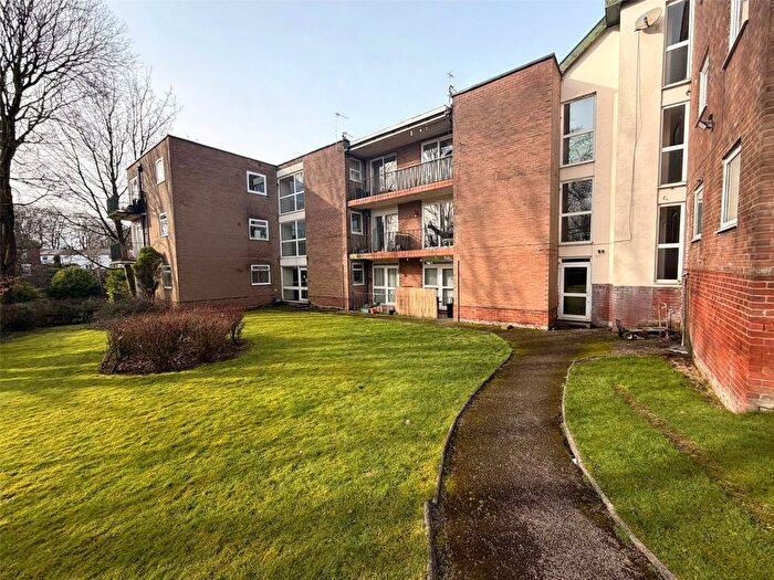 2 Bedroom Flat For Sale In Hill View Court, Bolton, Greater Manchester, BL1