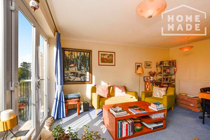 1 Bedroom Flat To Rent In Court Downs Road, Beckenham, BR3
