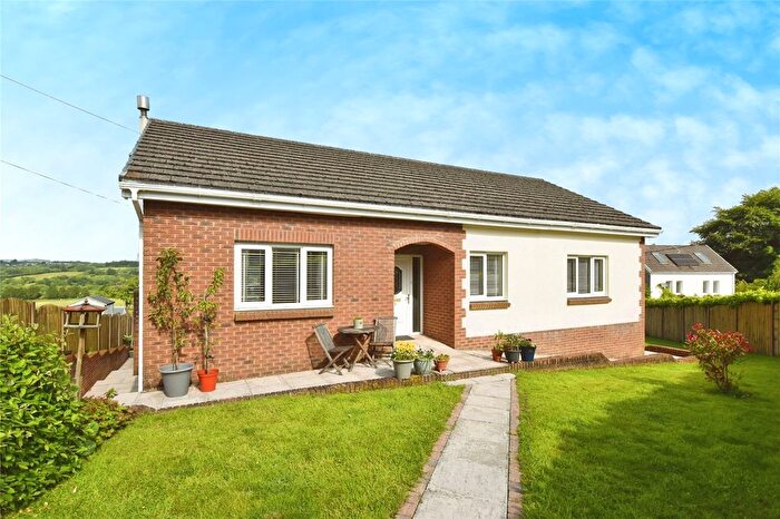 4 Bedroom Detached House For Sale In Parc Derwen, Garnswllt, Ammanford, Swansea, SA18