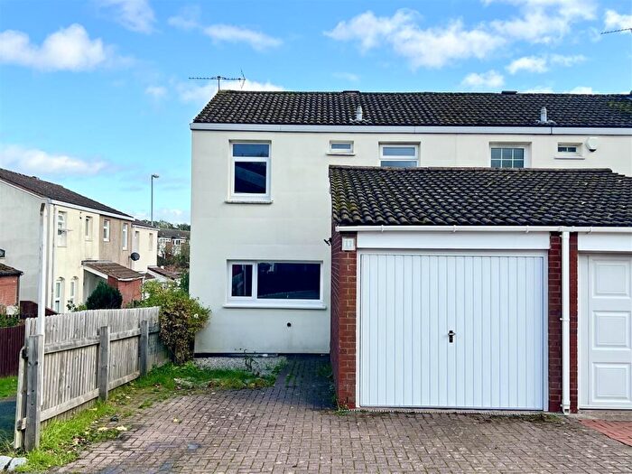 2 Bedroom End Of Terrace House For Sale In Kempsey Covert, Kings Norton, Birmingham, B38