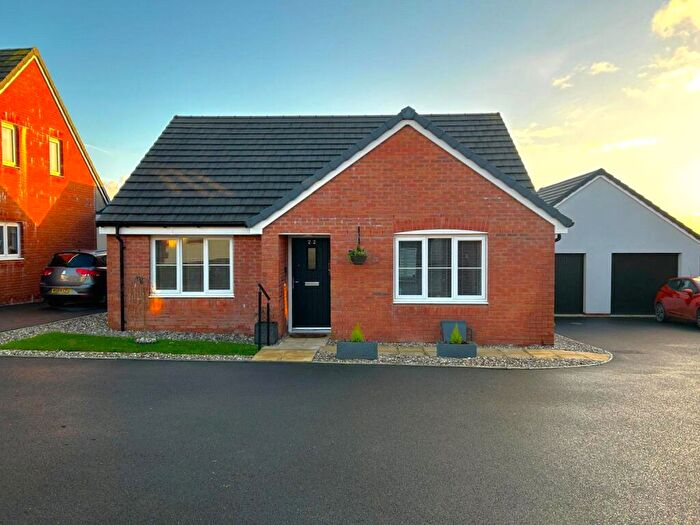 2 Bedroom Bungalow For Sale In Closewool Grove, South Molton, Devon, EX36