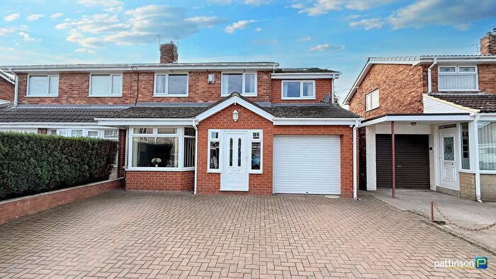 4 Bedroom Semi-Detached House For Sale In Farndale Avenue, Choppington, NE62