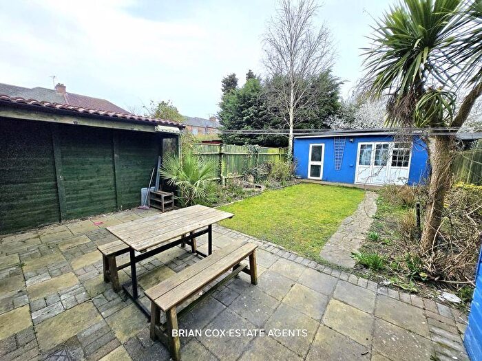 4 Bedroom Semi-Detached House To Rent In Hill Road, Harrow-On-The-Hill, Harrow, HA1