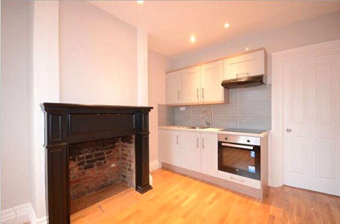 1 Bedroom Flat To Rent In Clarence Road, Windsor, SL4