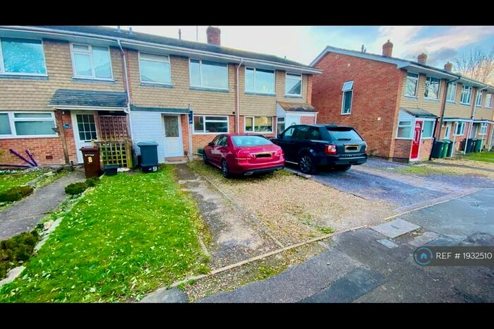 3 Bedroom Terraced House To Rent In Eling Close, Winchester, SO22