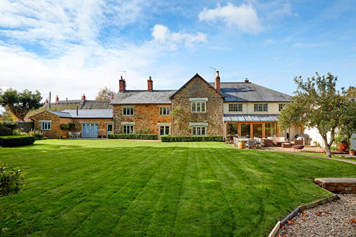 5 Bedroom Country House To Rent In Main Street, Banbury, OX15