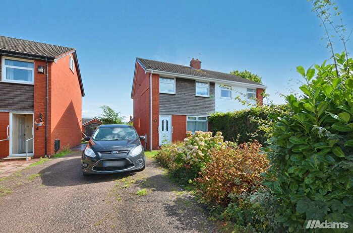 3 Bedroom Semi-Detached House For Sale In Clovelly Grove, Runcorn, WA7
