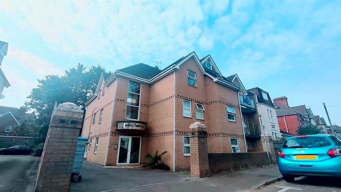 2 Bedroom Flat To Rent In Westby Road, Bournemouth, Dorset, BH5