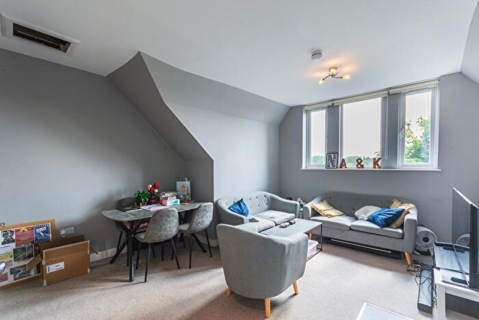 2 Bedroom Apartment For Sale In Pelham House, Vivian Avenue, Nottingham, Nottinghamshire, NG5