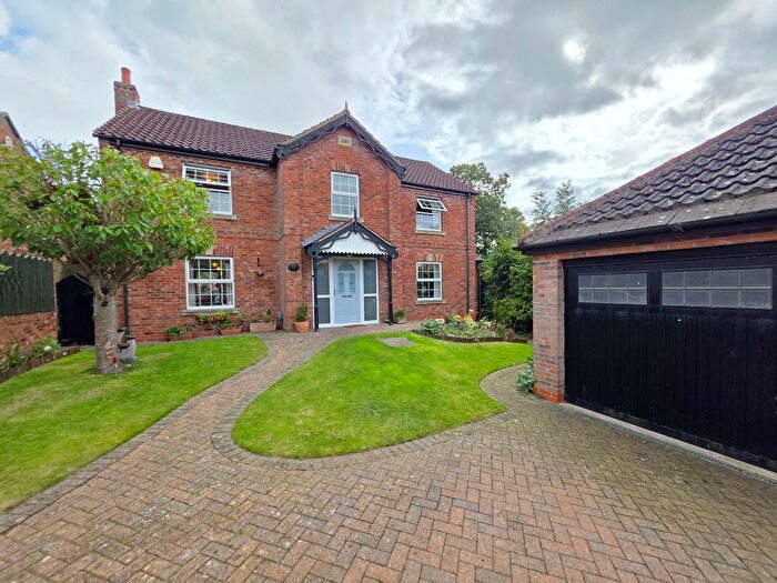3 Bedroom Detached House For Sale In Crackle Hill, Westwoodside, DN9