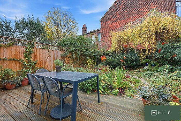 3 Bedroom End Terrace House For Sale In Bertie Road, London, NW10