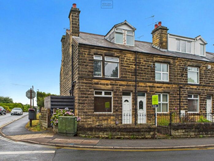 3 Bedroom End Of Terrace House For Sale In Holmgate Road, Clay Cross, S45