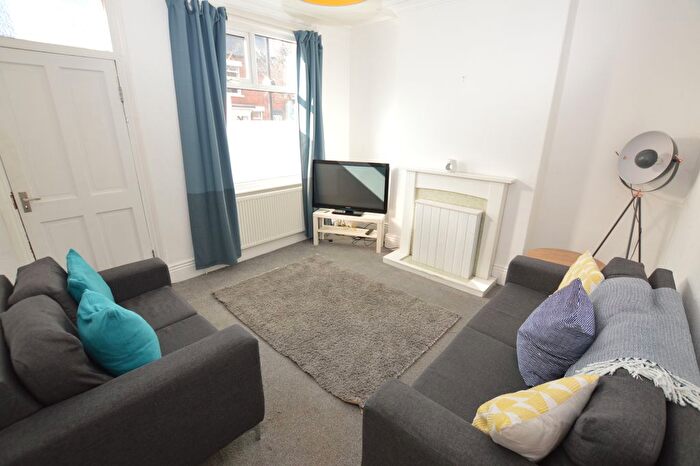 3 Bedroom Property To Rent In Murray Road, Sheffield, S11