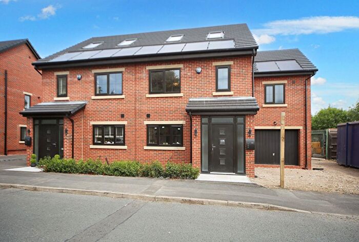 4 Bedroom Semi-Detached House For Sale In Kirkless Street, Aspull, WN2