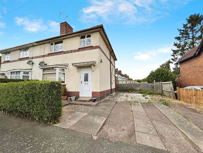 3 Bedroom Semi-Detached House For Sale In Pochin Street, Croft, Leicester, LE9