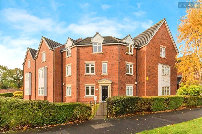 3 Bedroom Flat For Sale In Byron Walk, Nantwich, Cheshire, CW5